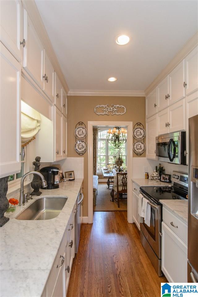 1820 Post Oak Road Vestavia Hills, AL 35216 - Photo 9 of 33 Gallery Image 9