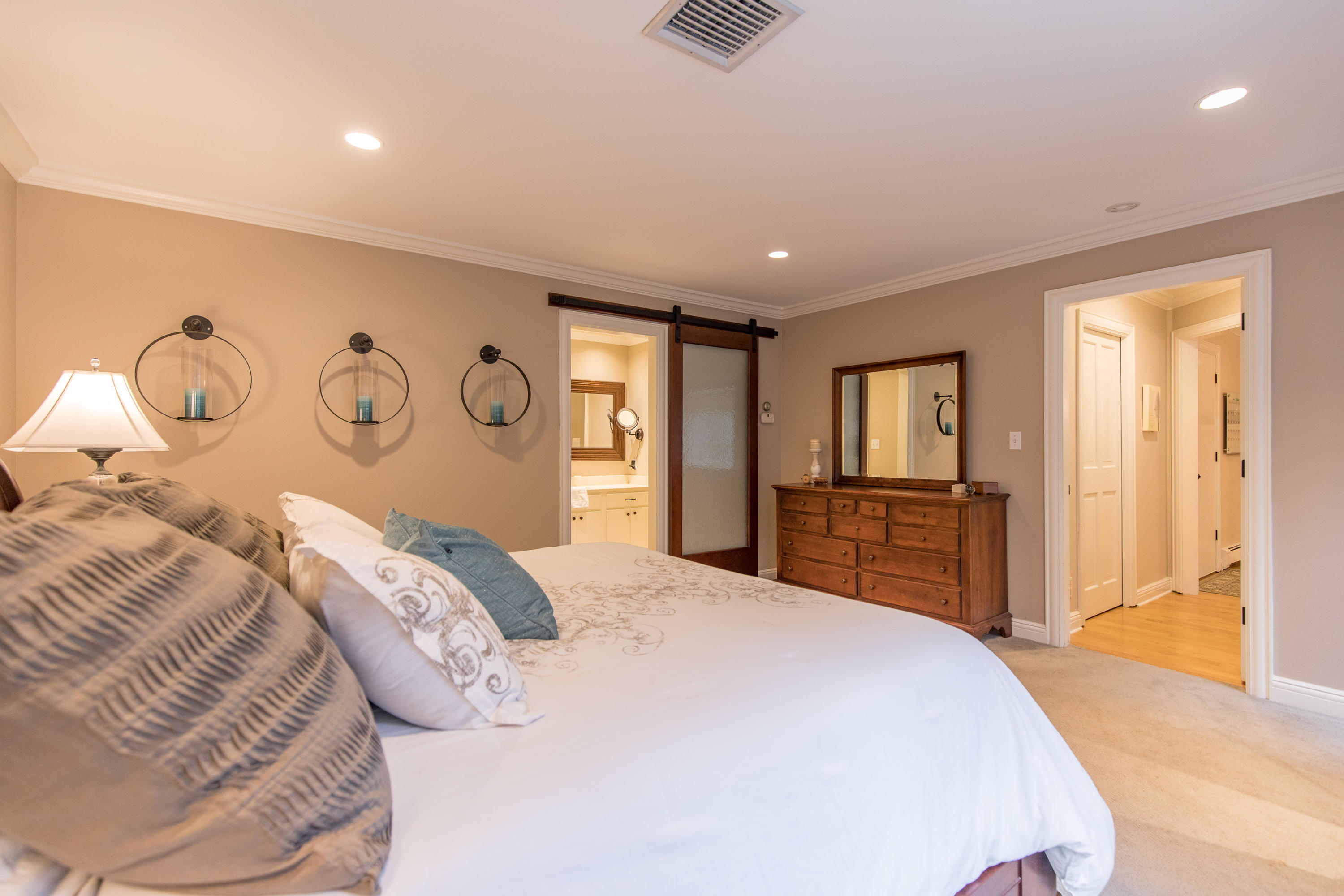 86 Schooner Ridge Road Cumberland, ME 04110 - Photo 22 of 44 86 Schooner Ridge Interiors-28