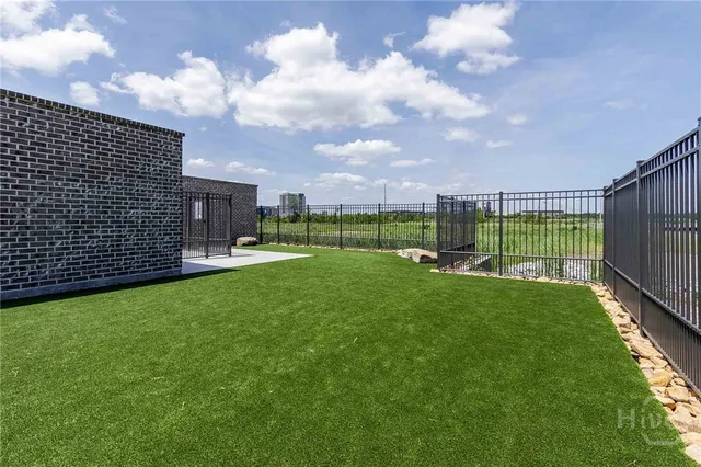 $1,475 | 1150 East Perry Lane, Unit A1, Savannah, GA 31401