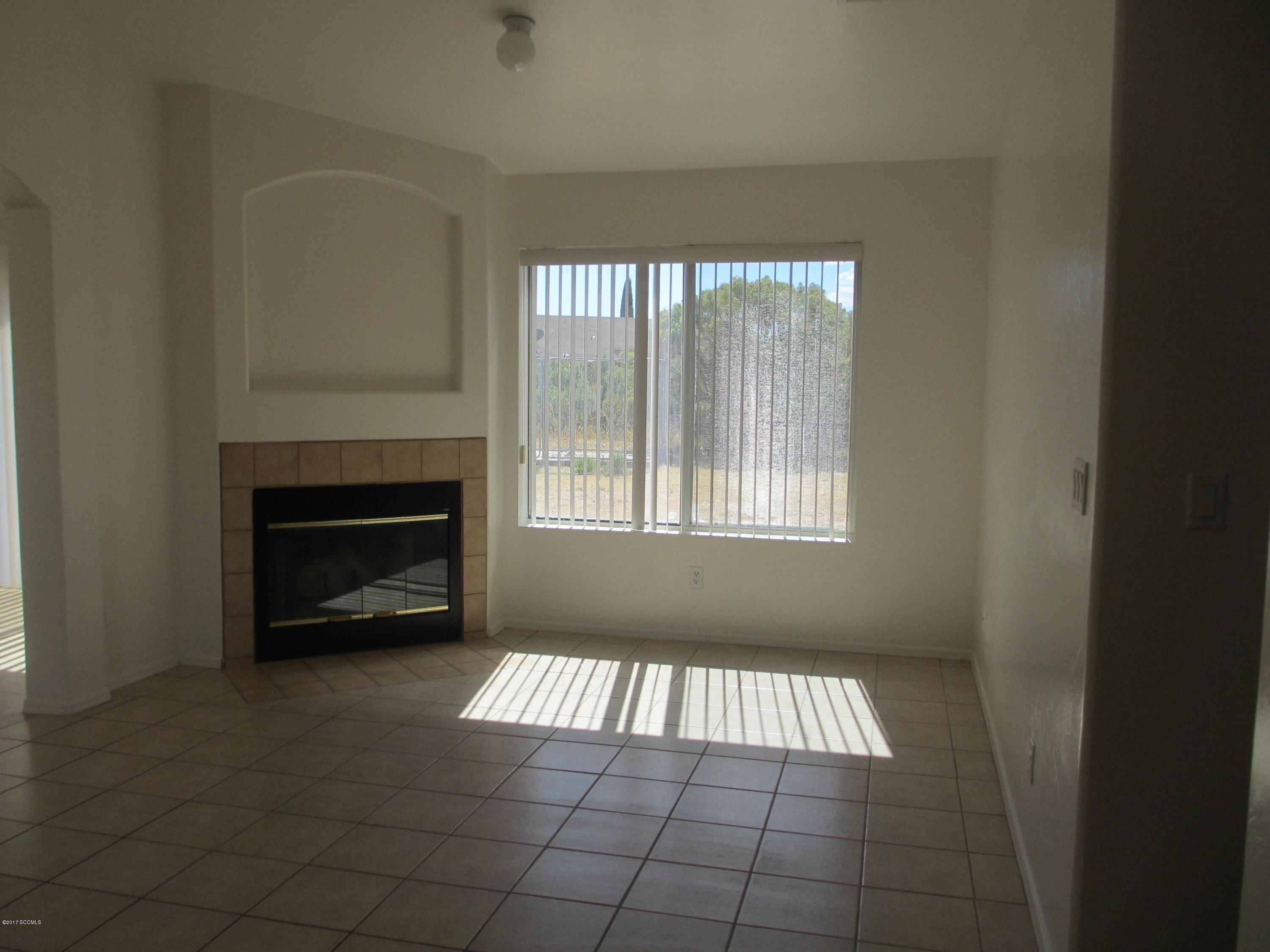 437 Camino Hombre De Oro Rio Rico, AZ 85648 - Photo 3 of 26