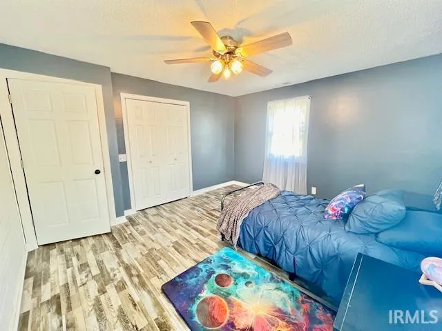 $260,000 | 12632 Highway 71, Clinton, IN 47842