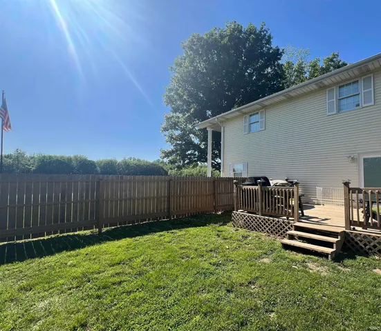 $260,000 | 12632 Highway 71, Clinton, IN 47842