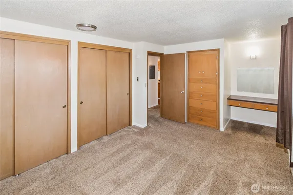 a view of a room with an empty space