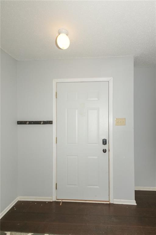 511 Tomahawk Street Sheridan, IN 46069 - Photo 3 of 30 Gallery Image 3