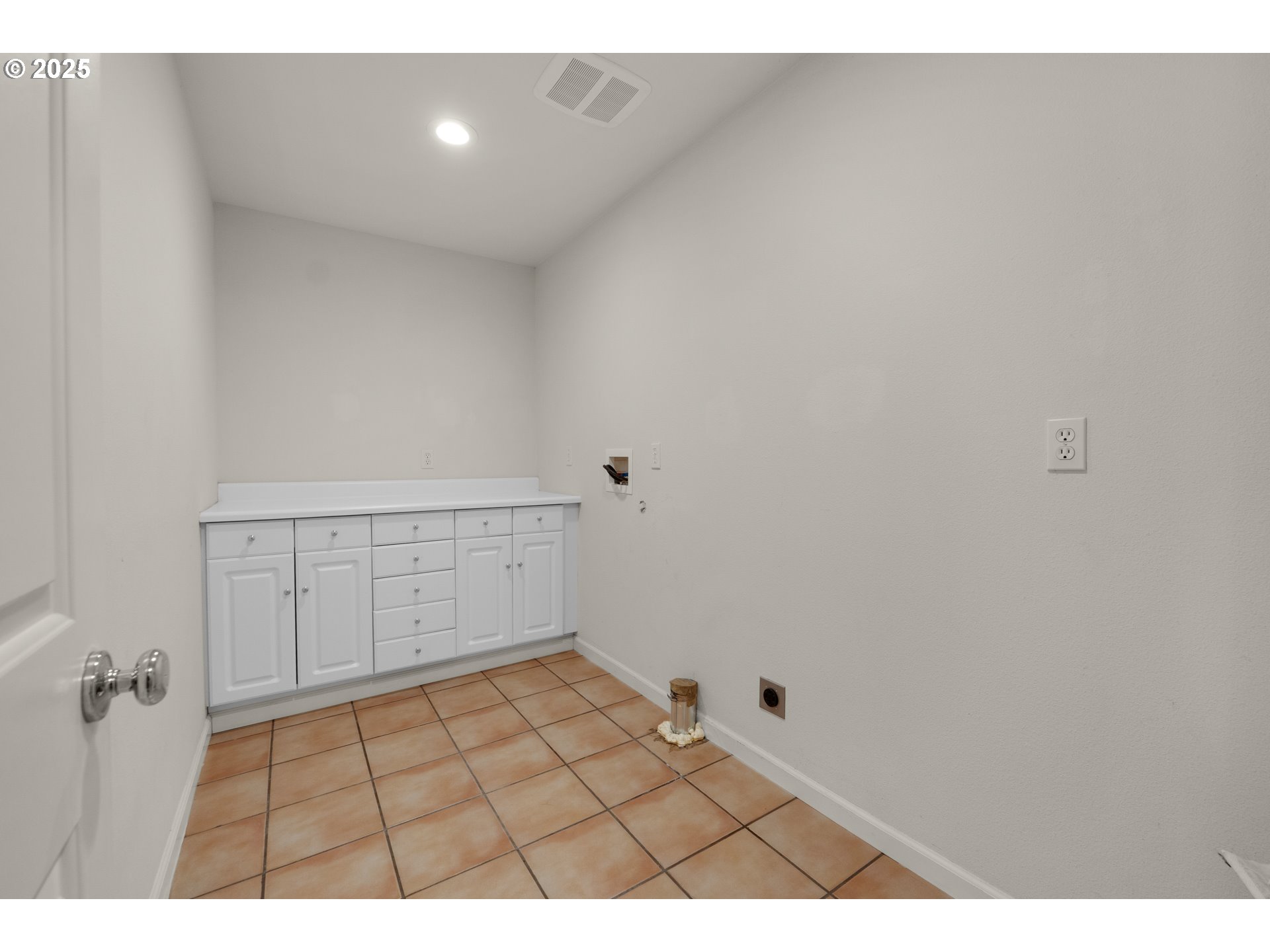 9330 Dewolf Road Nehalem, OR 97131 - Photo 20 of 24 a view of an empty room