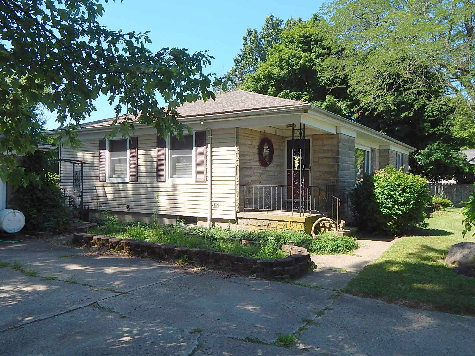 212 Davis Road Ossian, IN 46777 - Photo 2 of 24 Gallery Image 2