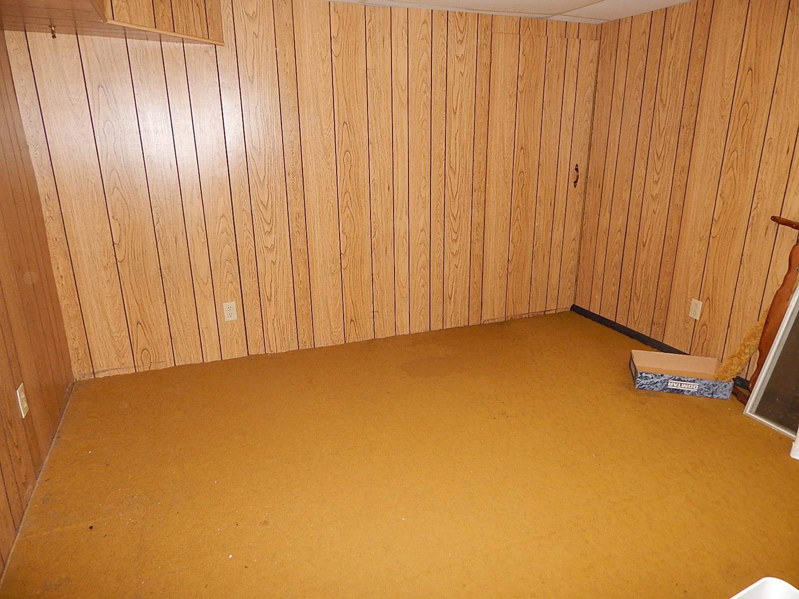 212 Davis Road Ossian, IN 46777 - Photo 15 of 24 Gallery Image 15
