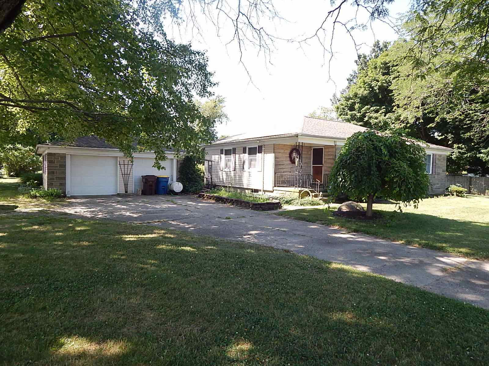 212 Davis Road Ossian, IN 46777 - Photo 3 of 24 Gallery Image 3