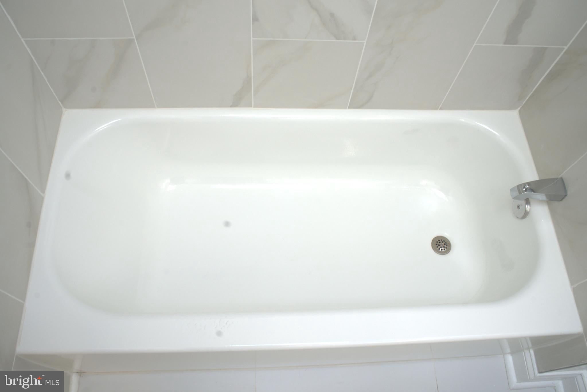 117 South Wickham Road Baltimore, MD 21229 - Photo 71 of 121 Bath10