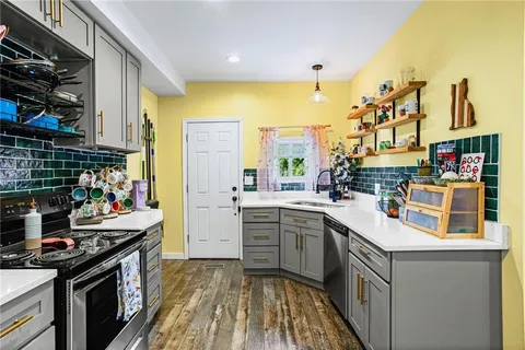 $202,500 | 2012 Collingwood Avenue, Pittsburgh, PA 15218