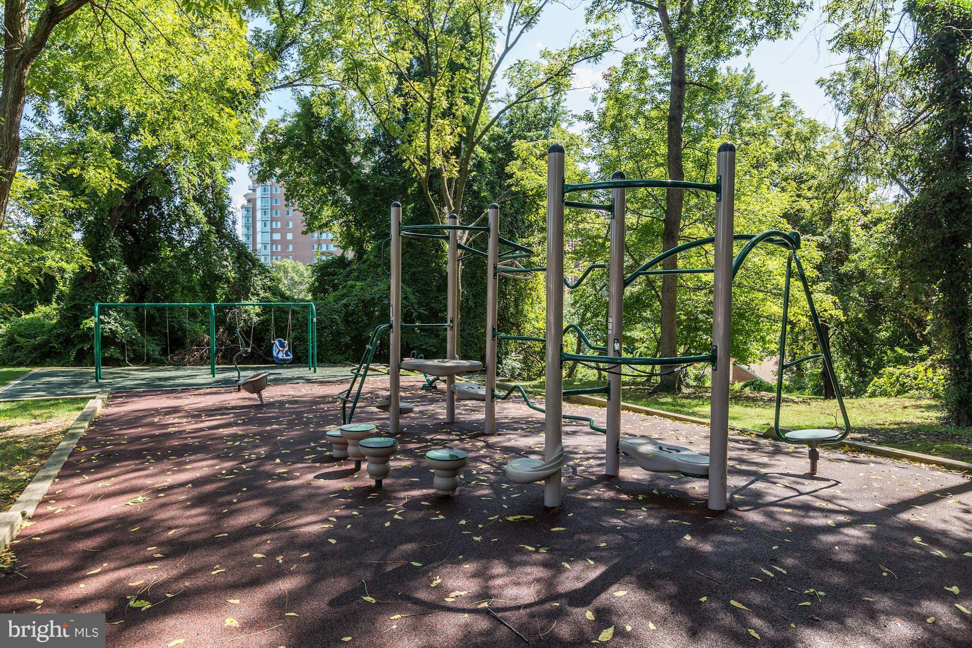 3210 South 28th Street, Unit 403 Alexandria, VA 22302 - Photo 18 of 19 Community Park