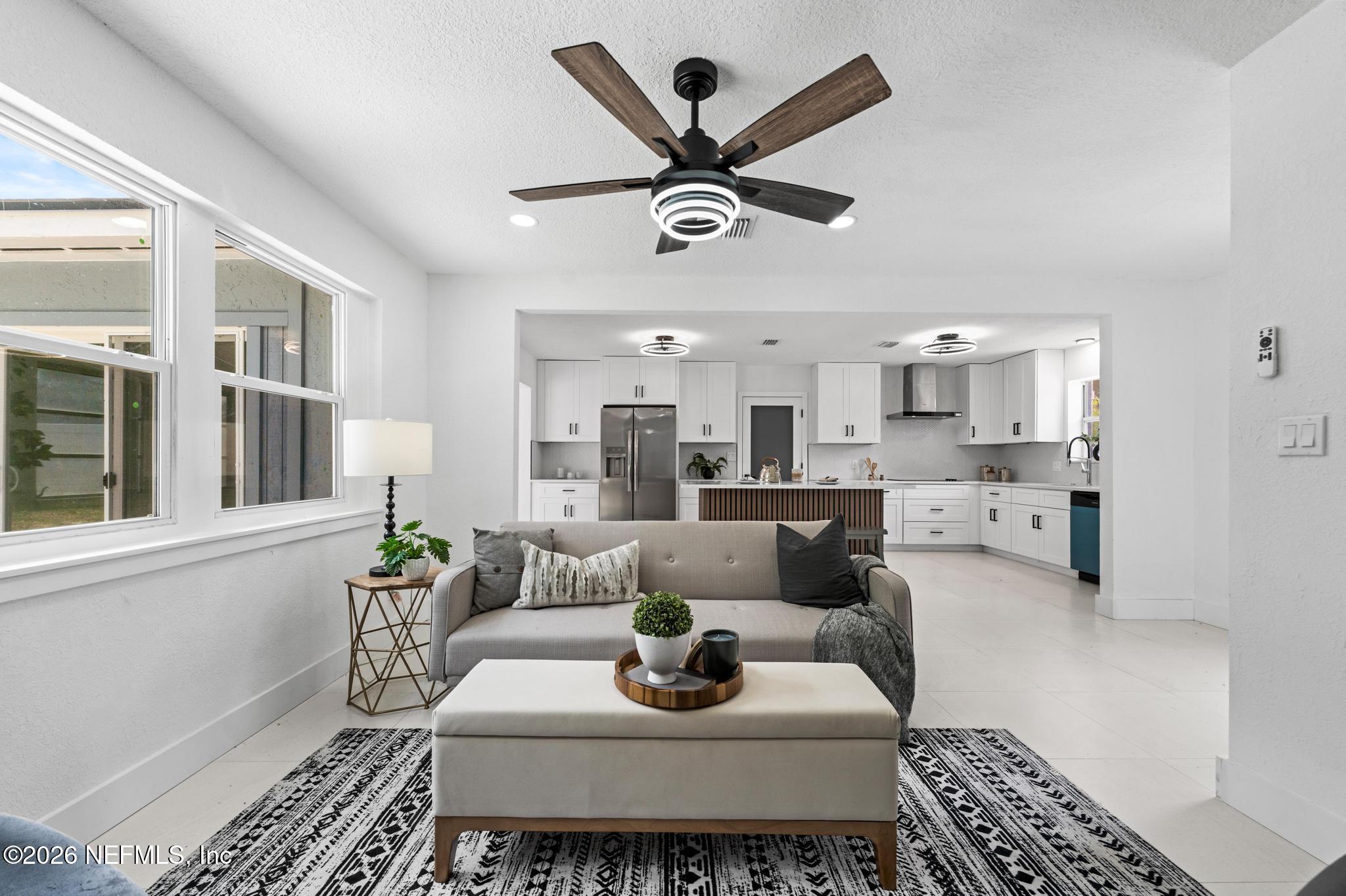 4013 Rogero Road Jacksonville, FL 32277 - Photo 11 of 32 LIVING ROOM