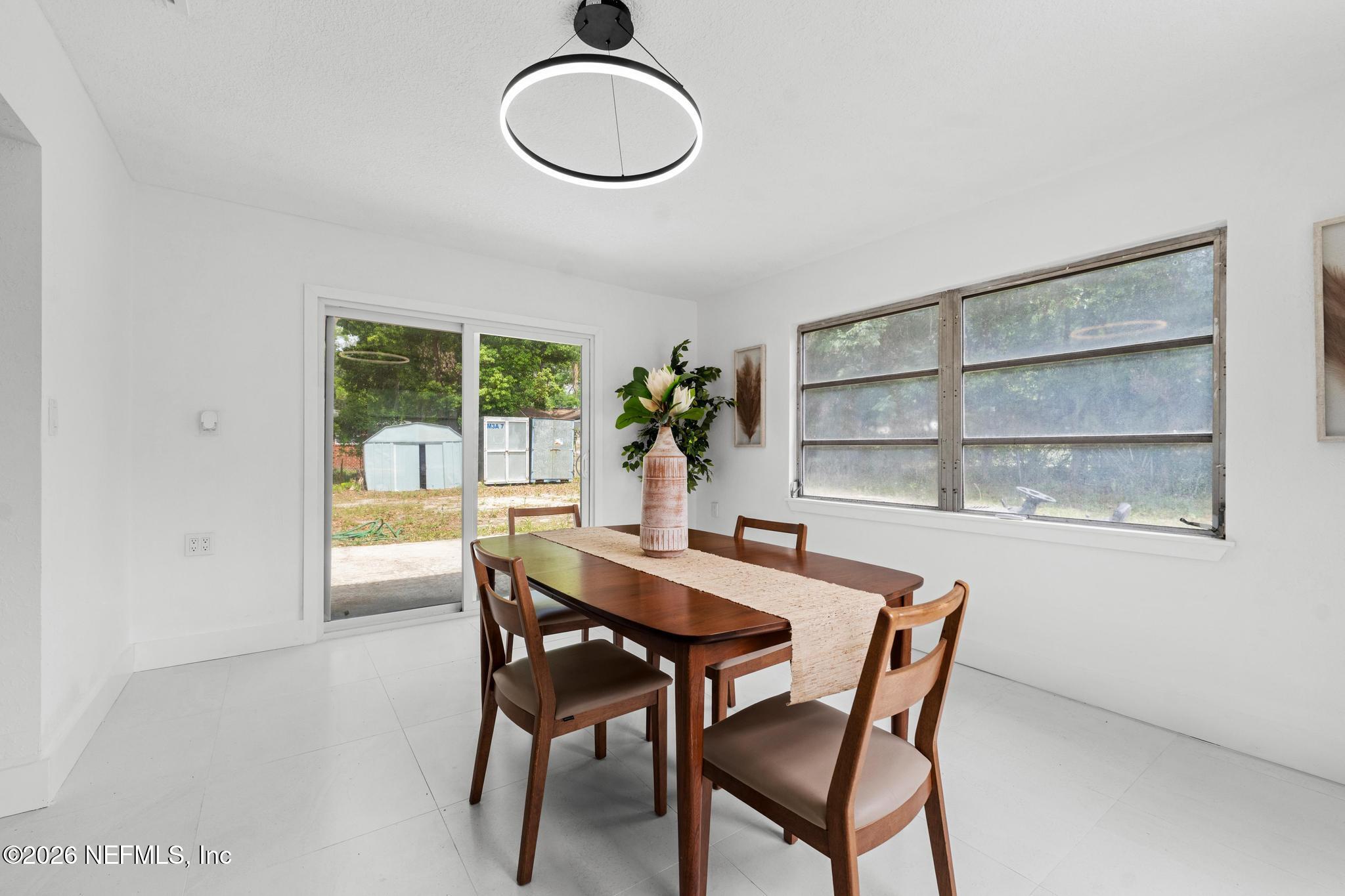 4013 Rogero Road Jacksonville, FL 32277 - Photo 16 of 32 DINING ROOM