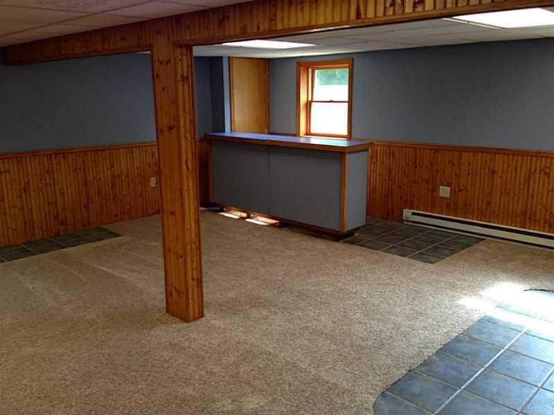 889 Strangford Road Blairsville, PA 15717 - Photo 3 of 17 Family Room.
