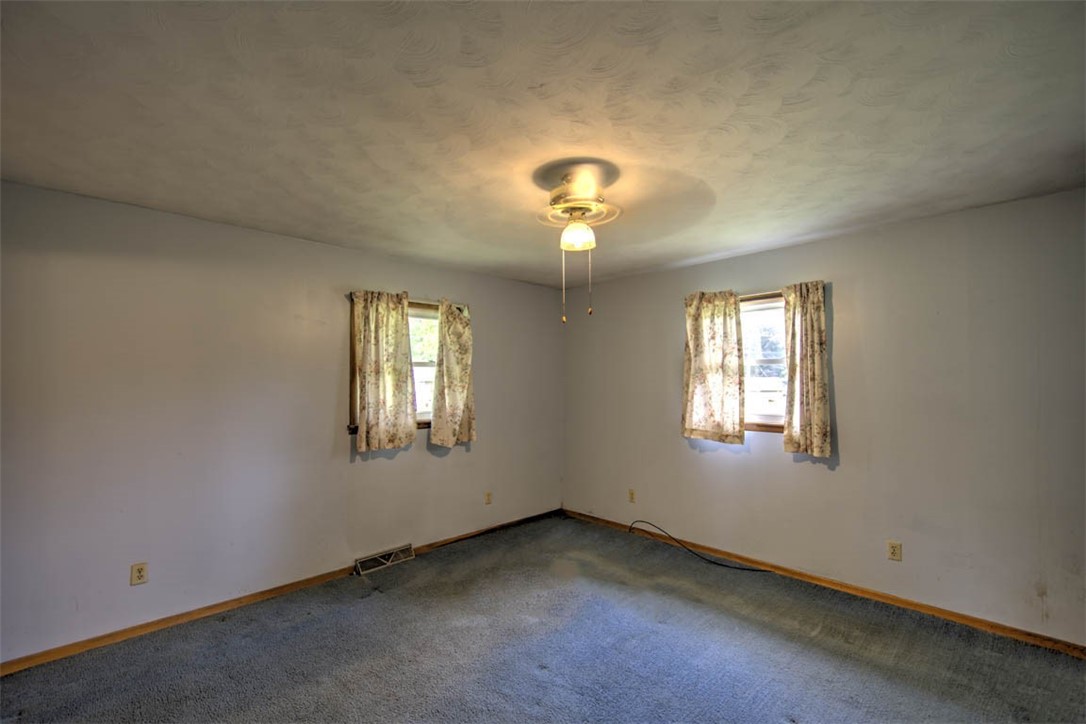 2220 Dunes Street Decatur, IL 62526 - Photo 17 of 29 Gallery Image 17