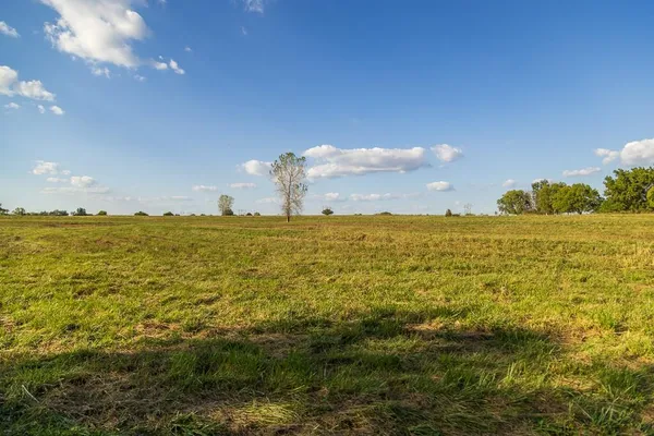 $222,200 | 6 South Rush Road, Archie, MO 64725