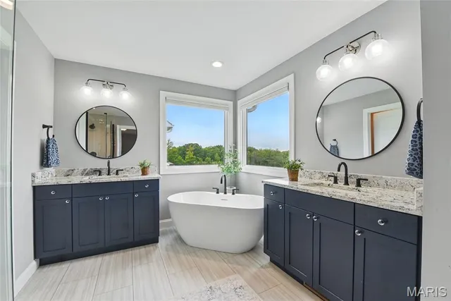 $625,000 | 33 Grantham Estates Drive, Wentzville, MO 63385