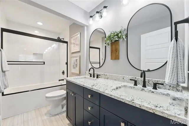 $625,000 | 33 Grantham Estates Drive, Wentzville, MO 63385