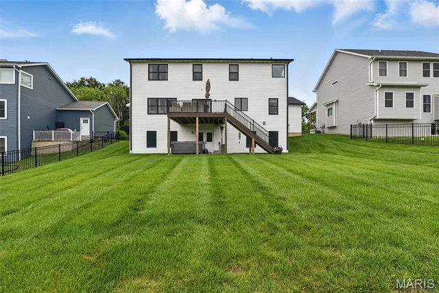 $625,000 | 33 Grantham Estates Drive, Wentzville, MO 63385