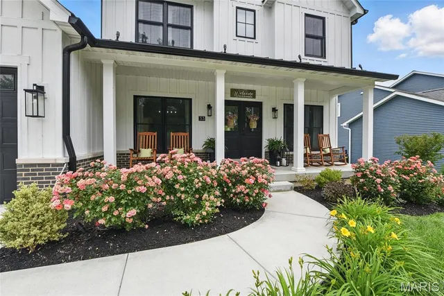 $625,000 | 33 Grantham Estates Drive, Wentzville, MO 63385