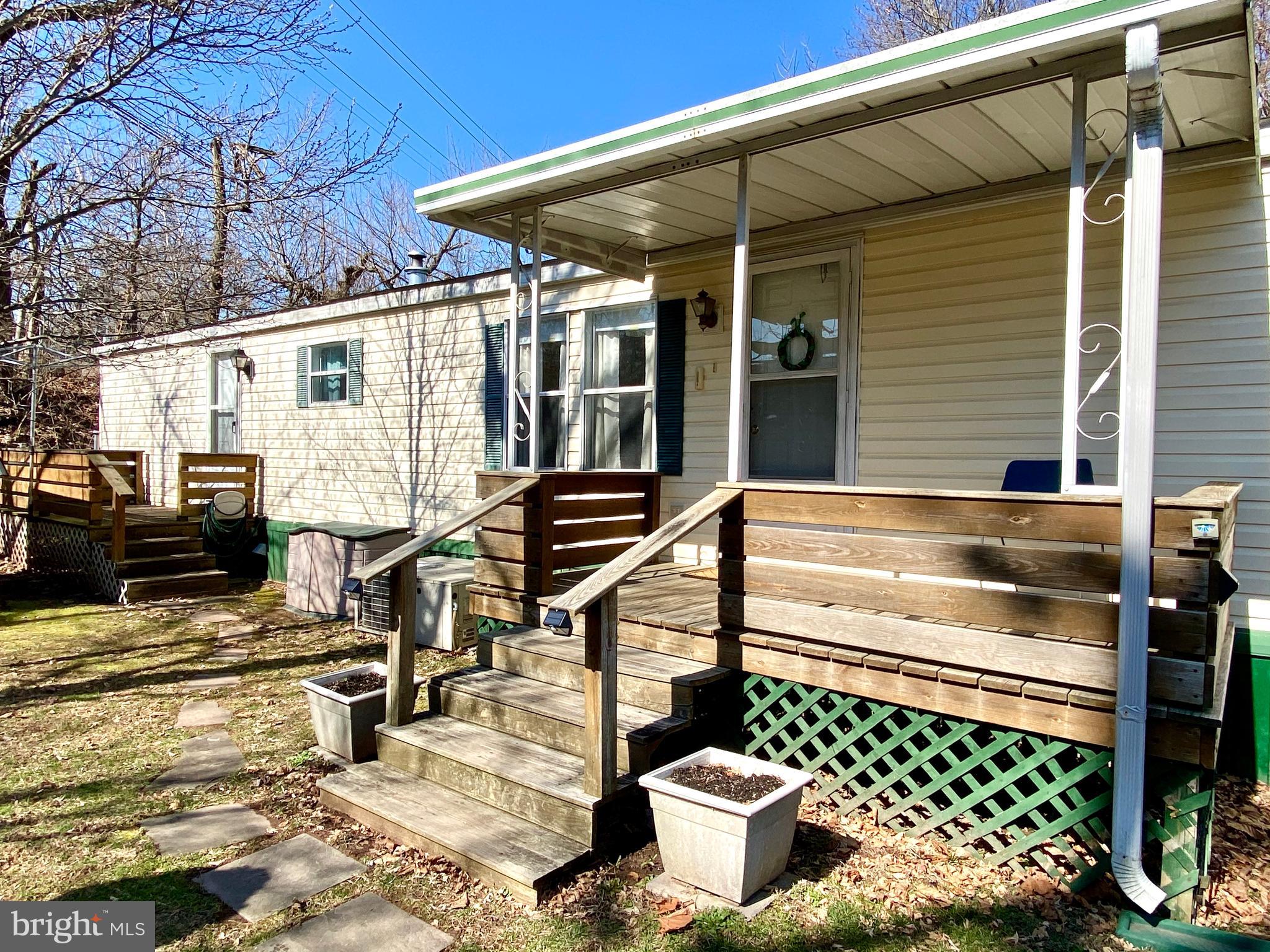 393 Schuylkill Road Spring City, PA 19475 - Photo 3 of 23