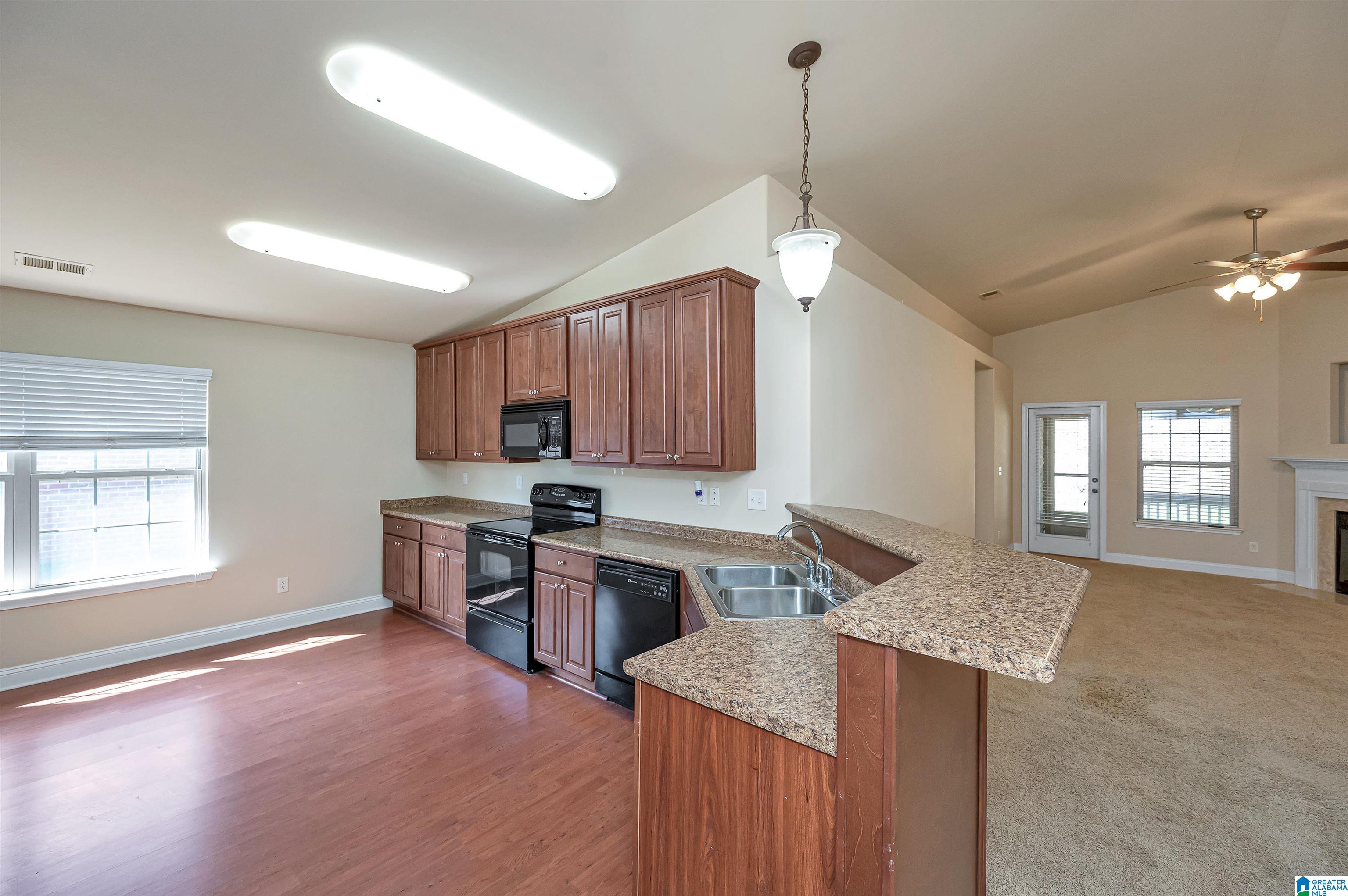324 Vincent Street Alabaster, AL 35007 - Photo 14 of 42