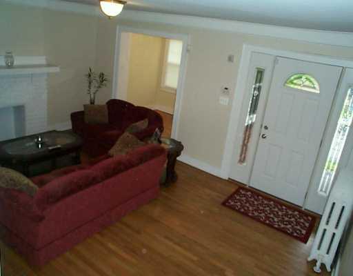 5528 Raleigh Street Pittsburgh, PA 15217 - Photo 2 of 8 Living Room.