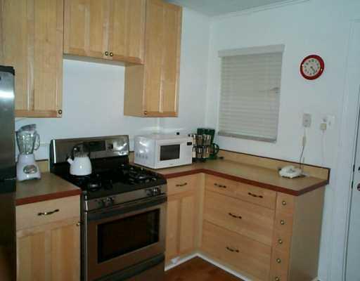 5528 Raleigh Street Pittsburgh, PA 15217 - Photo 4 of 8 Kitchen.