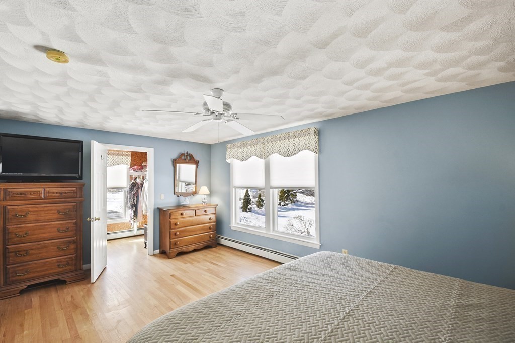 37 County Road Andover, MA 01810 - Photo 18 of 26
