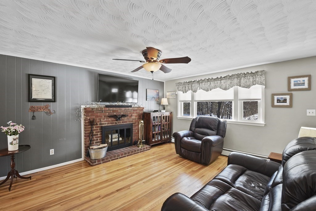 37 County Road Andover, MA 01810 - Photo 6 of 26