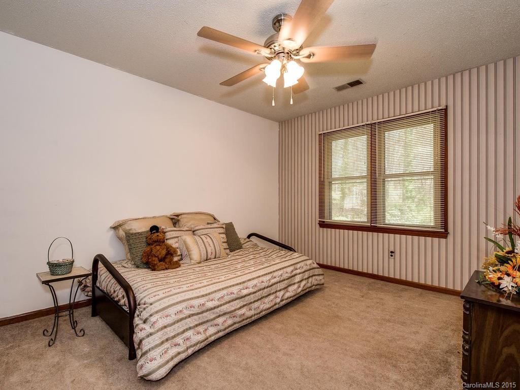 3216 Shopton Road Charlotte, NC 28217 - Photo 16 of 23 Gallery Image 16