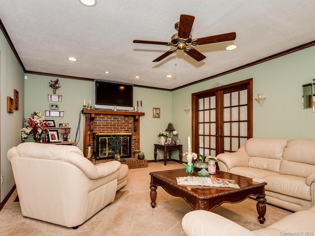 3216 Shopton Road Charlotte, NC 28217 - Photo 8 of 23 Gallery Image 8