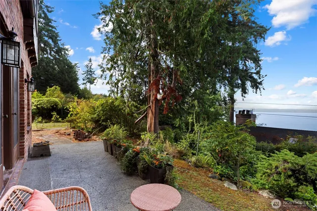 $1,950,000 | 16349 Maplewild Avenue Southwest, Burien, WA 98166