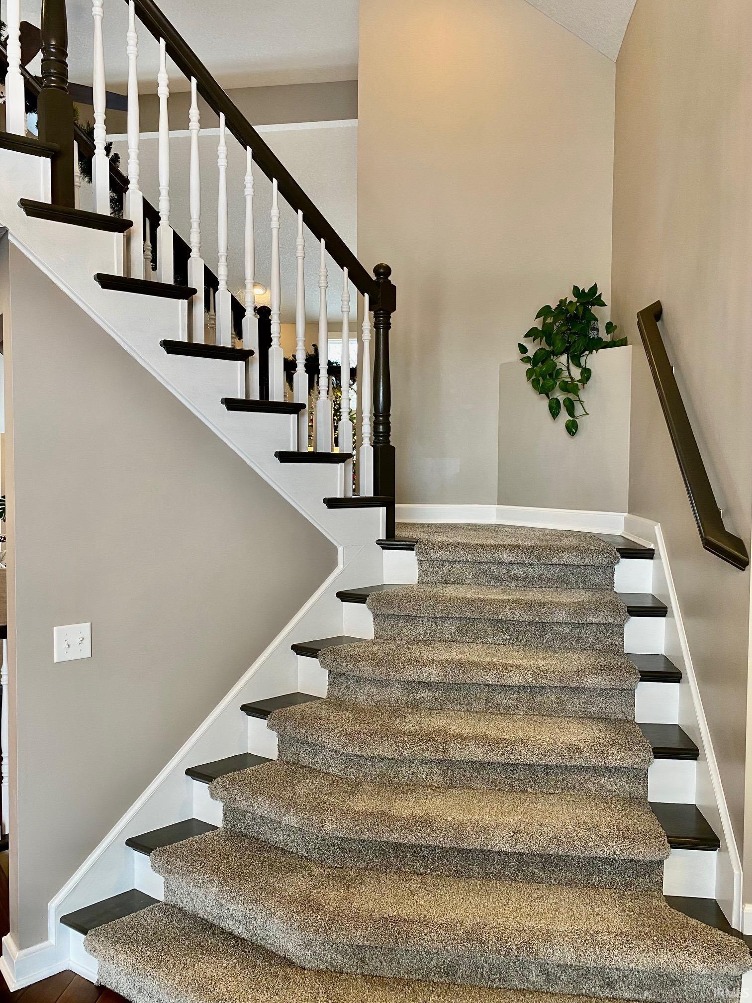 310 Calash Run Fort Wayne, IN 46845 - Photo 9 of 35