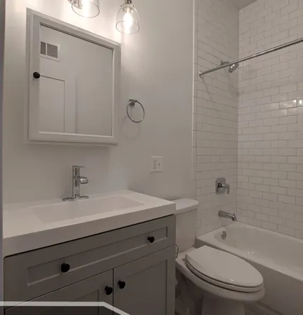 $3,295 | 3405 West Fullerton Avenue, Unit 2, Chicago, IL 60647