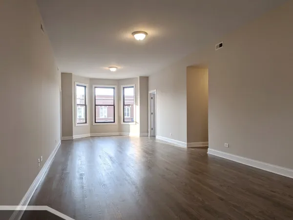 $3,295 | 3405 West Fullerton Avenue, Unit 2, Chicago, IL 60647