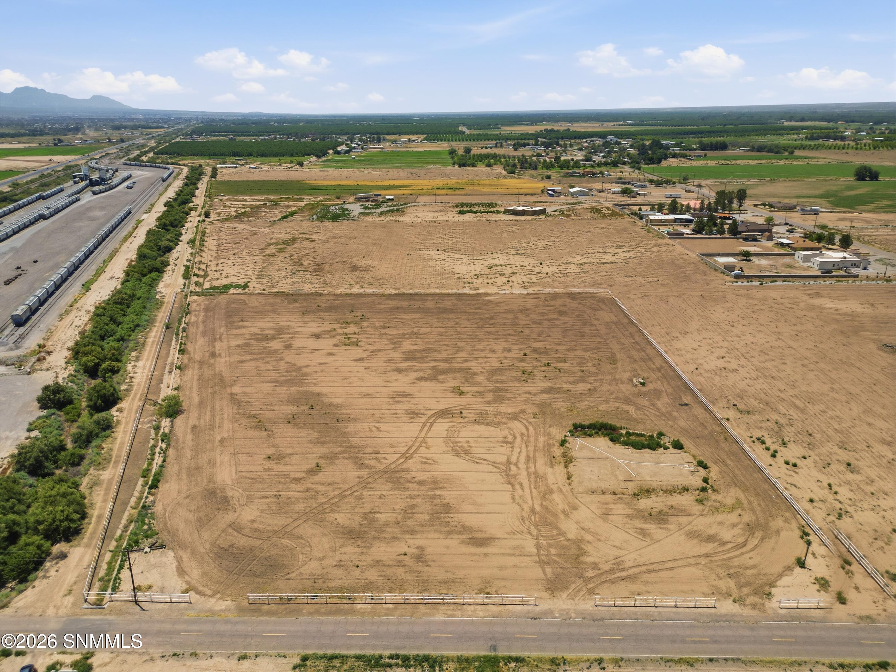 215 Harding Road Anthony, NM 88021 - Photo 20 of 28 002_DJI_0768