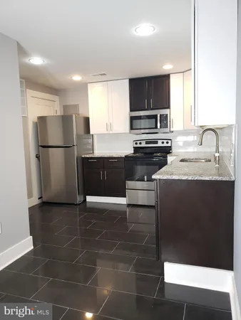 $1,550 | 2001 South 17th Street, Unit 3, Philadelphia, PA 19145