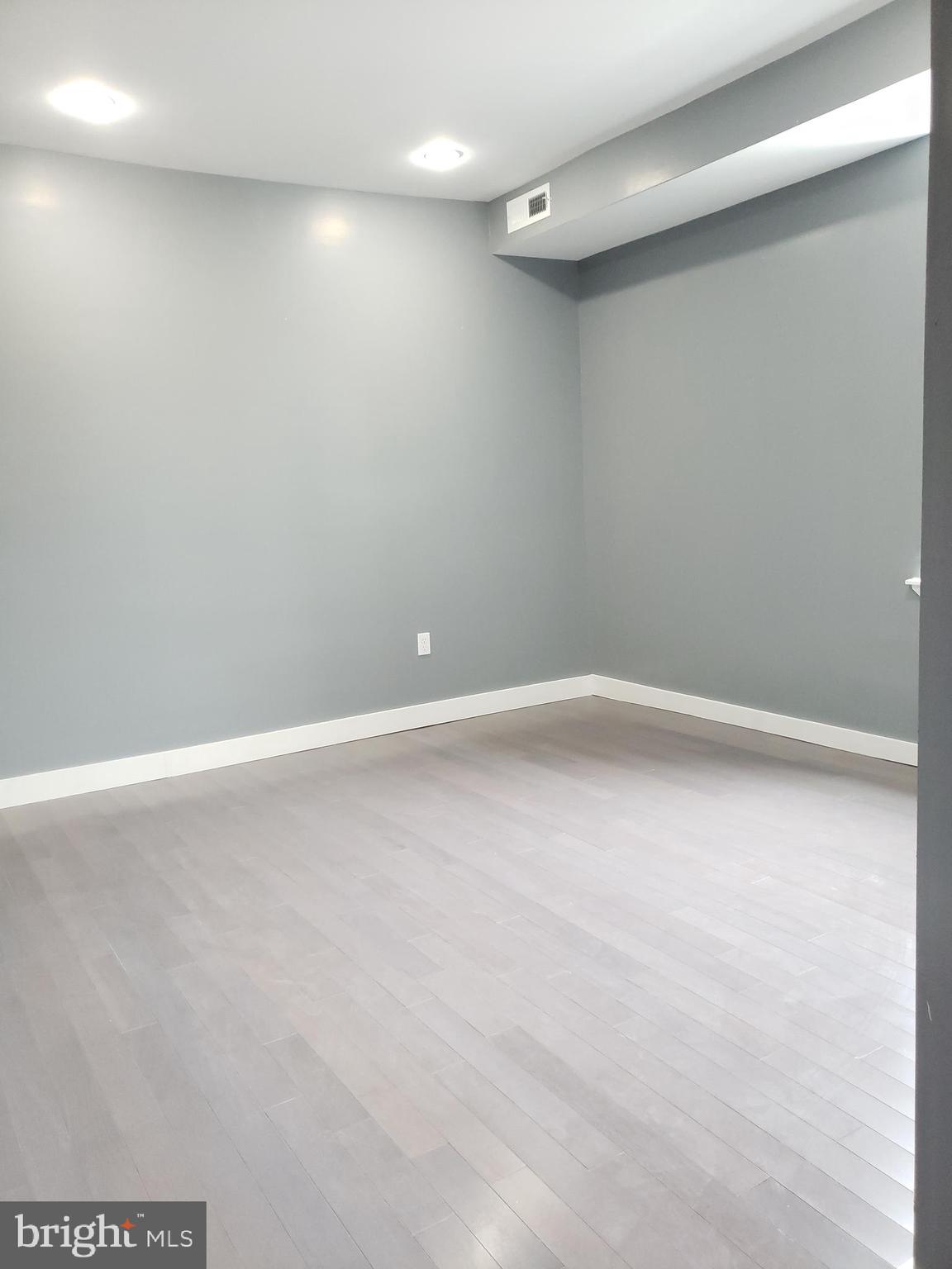 2001 South 17th Street, Unit 3 Philadelphia, PA 19145 - Photo 8 of 13 a view of an empty room