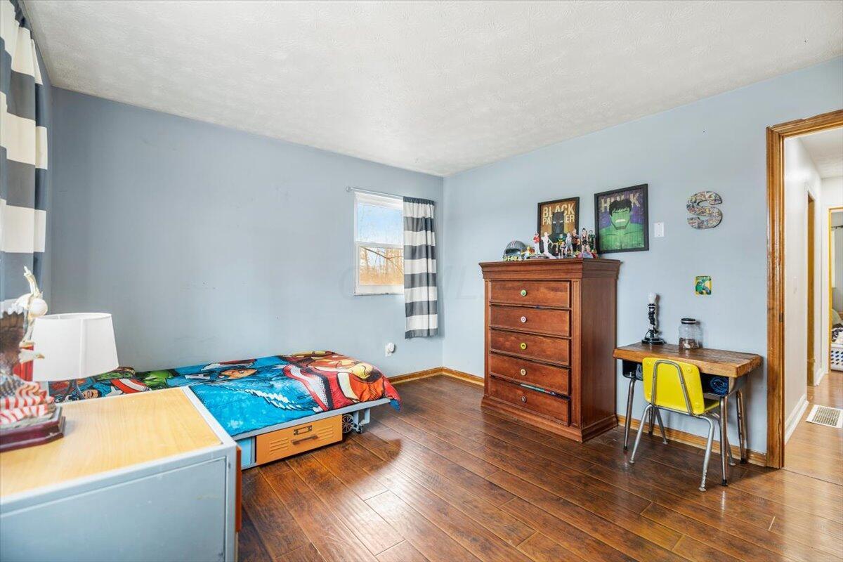 5540 London Groveport Road Orient, OH 43146 - Photo 25 of 34 27-Bedroom 4-5540 London Groveport Rd-02
