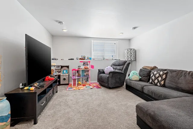 $309,900 | 402 Tristan Drive, Shawano, WI 54166