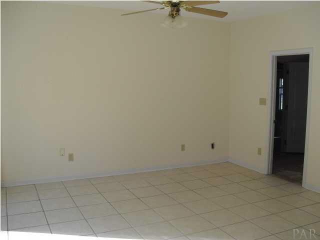 2010 Eventide Road Milton, FL 32583 - Photo 3 of 13 "Den" area off of kitchen