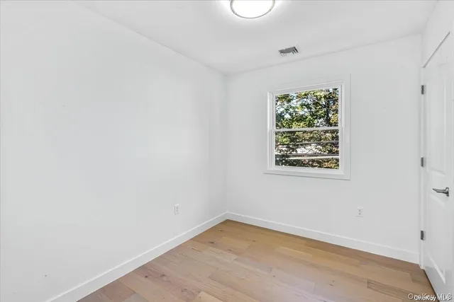 $1,438,000 | 23 Flower Lane, New Hyde Park, NY 11040