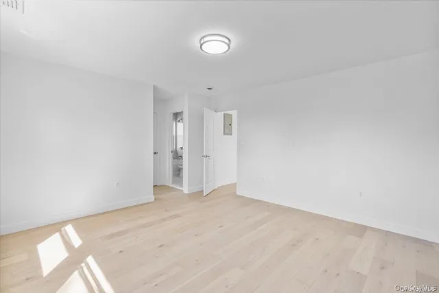 $1,438,000 | 23 Flower Lane, New Hyde Park, NY 11040