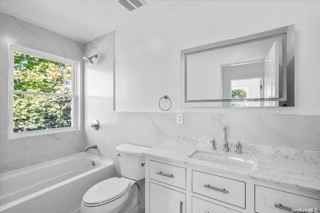 $1,498,000 | 23 Flower Lane, New Hyde Park, NY 11040