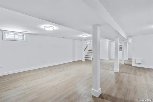 $1,438,000 | 23 Flower Lane, New Hyde Park, NY 11040