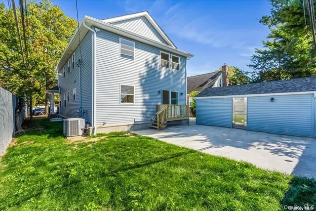 $1,438,000 | 23 Flower Lane, New Hyde Park, NY 11040