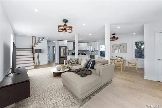 $1,438,000 | 23 Flower Lane, New Hyde Park, NY 11040