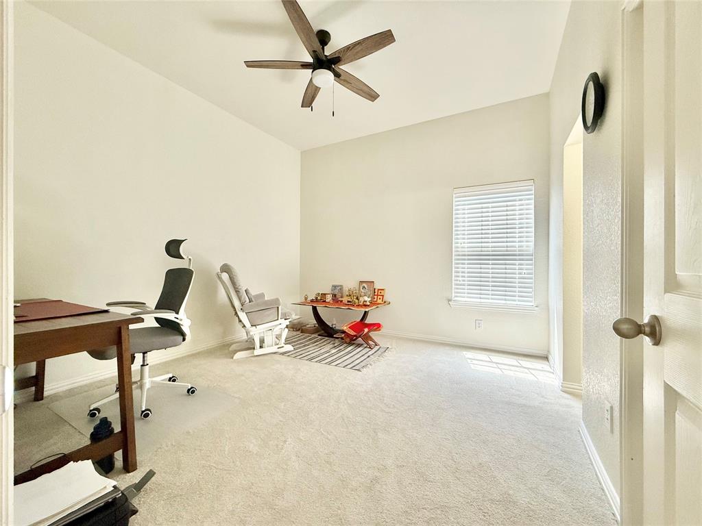 2754 Ridge View Road Frisco, TX 75034 - Photo 26 of 34 a view of a room with gym equipment