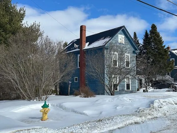 $105,900 | 35 Fort Hill Street, Fort Fairfield, ME 04742